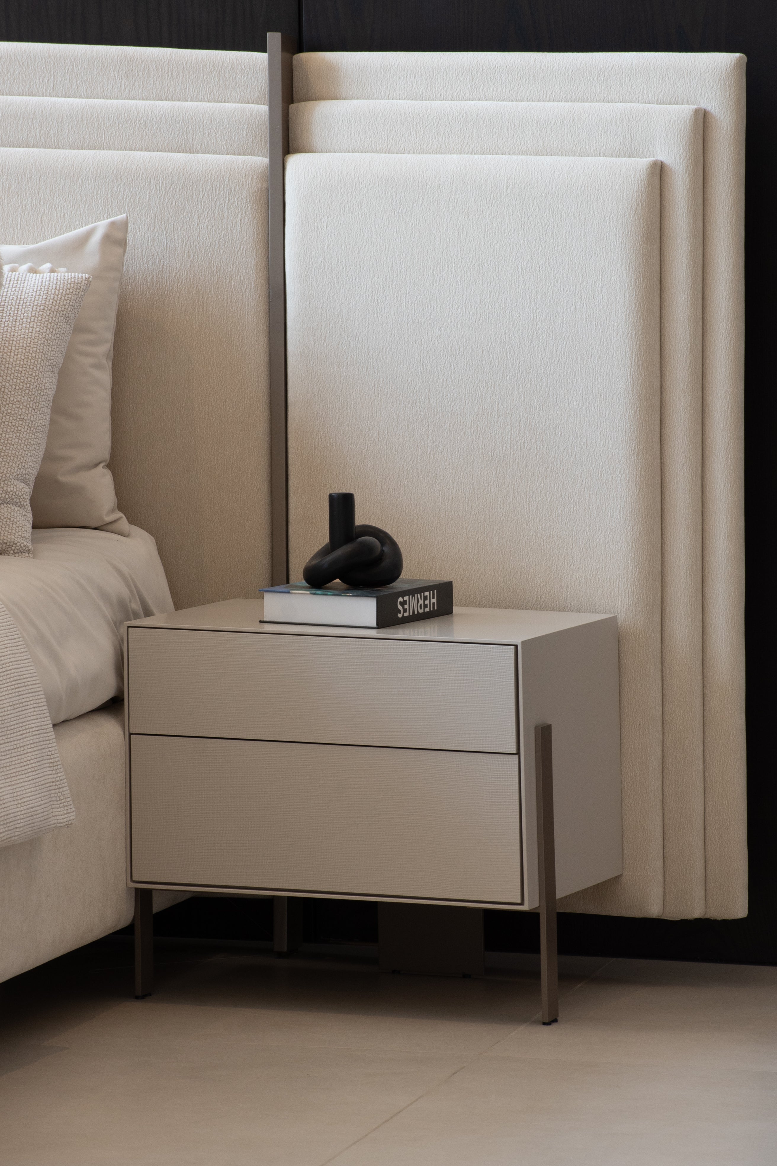 غرفة نوم من مجموعة القلم