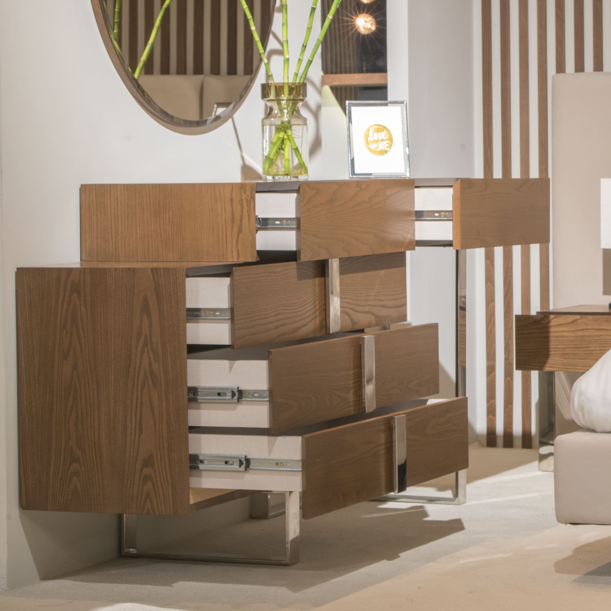 مجموعة غرفة نوم نورا